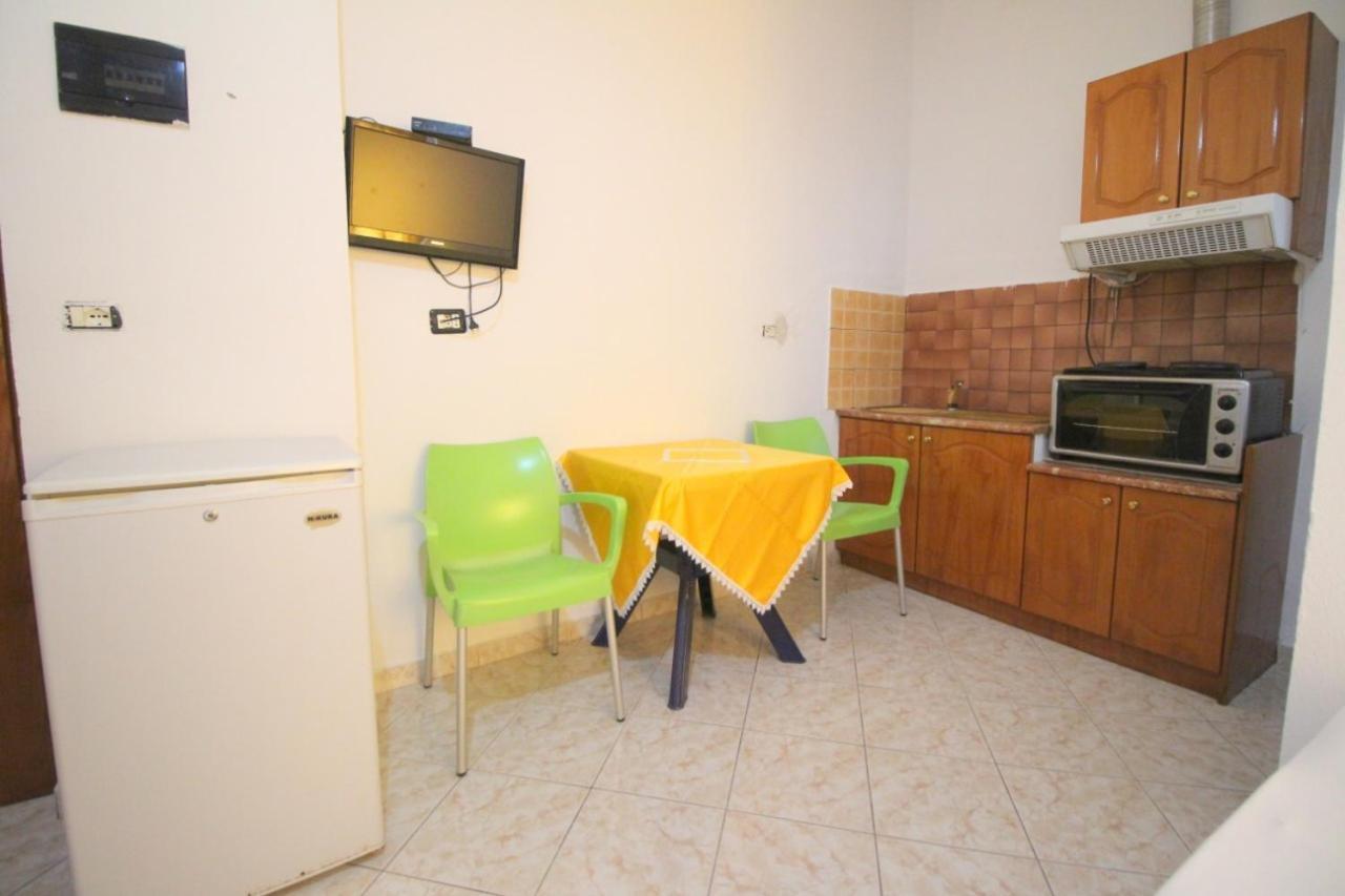 Hotel Vila Vilson Sarandë 部屋 写真