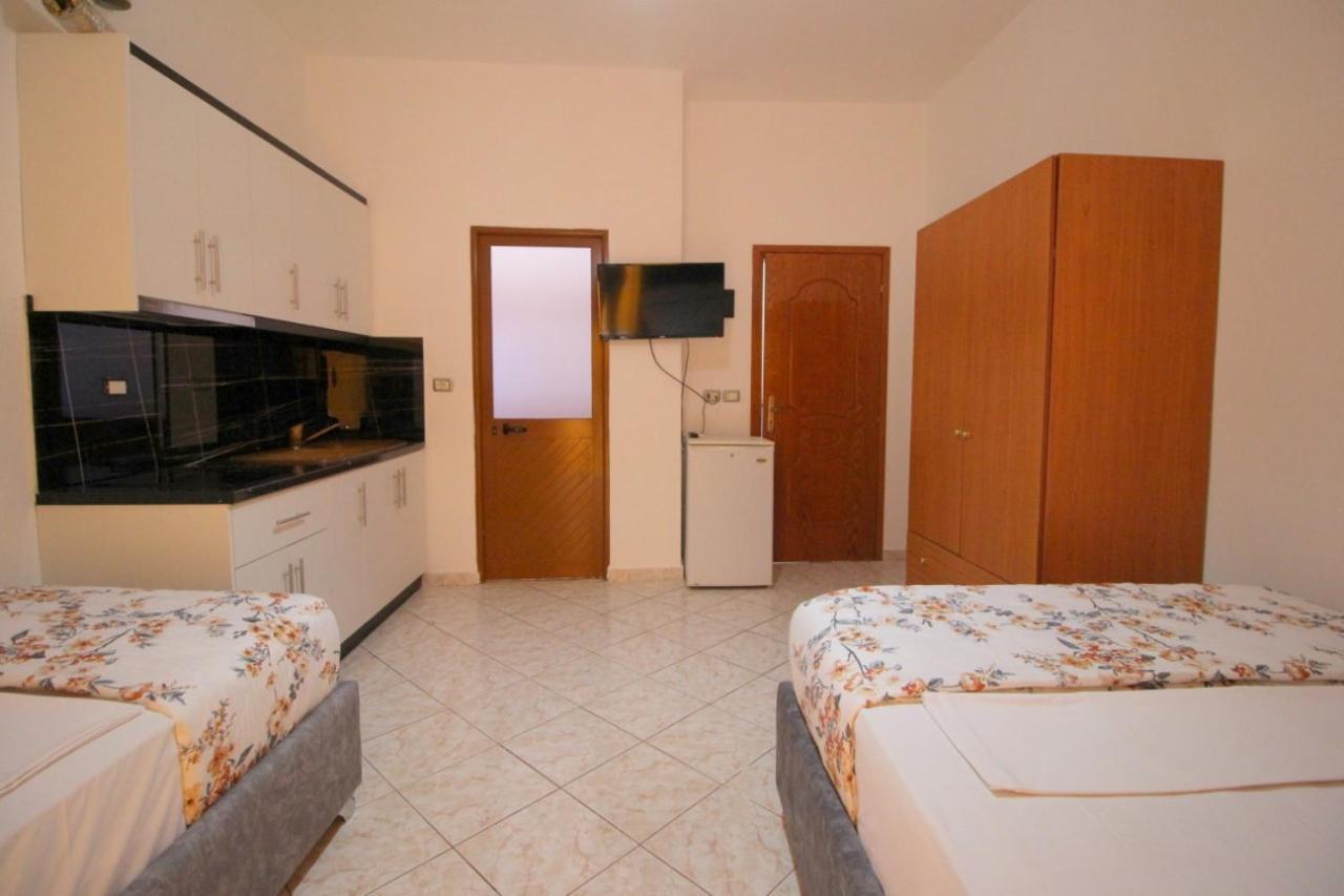 Hotel Vila Vilson Sarandë 部屋 写真