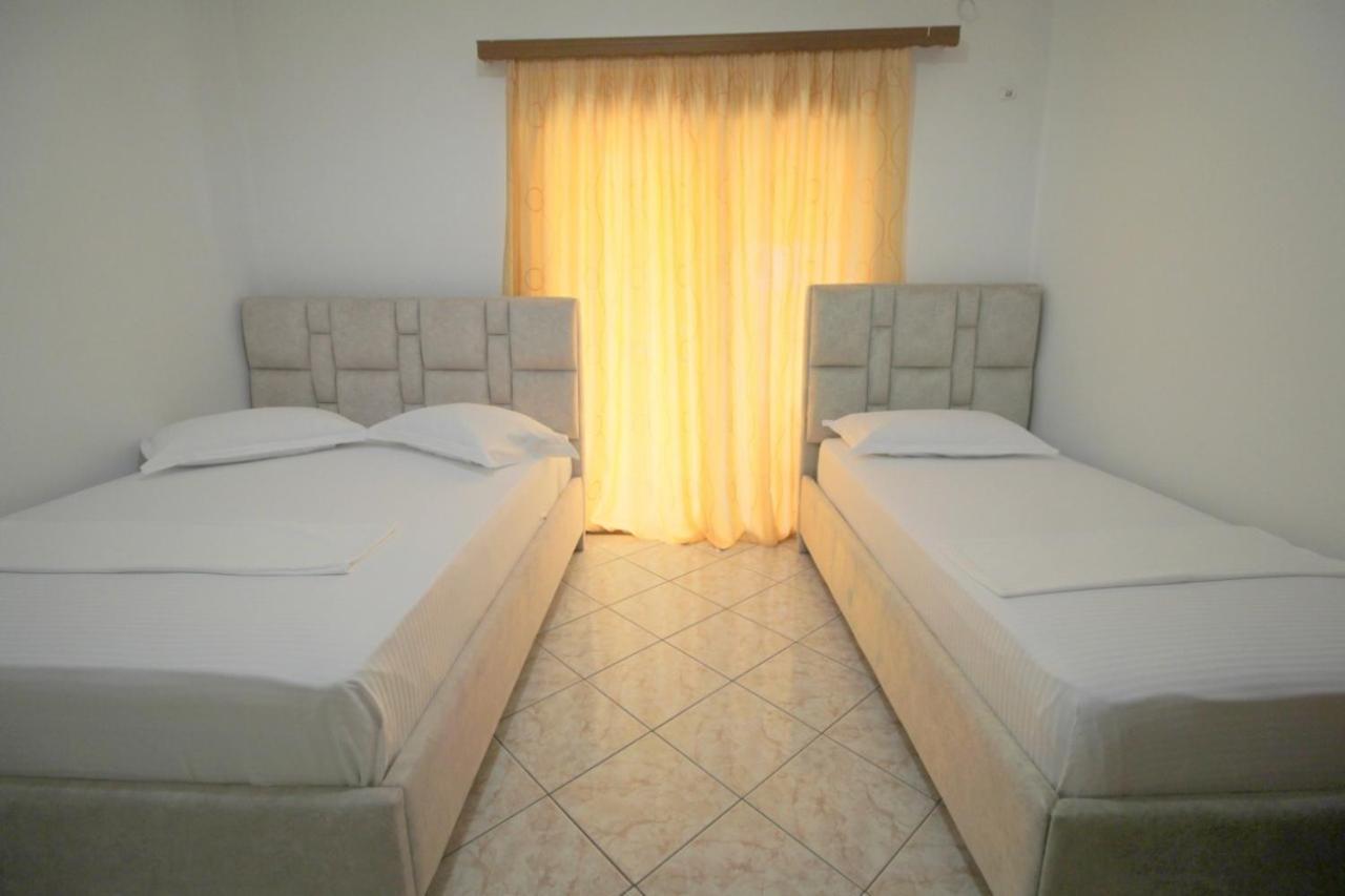 Hotel Vila Vilson Sarandë 部屋 写真